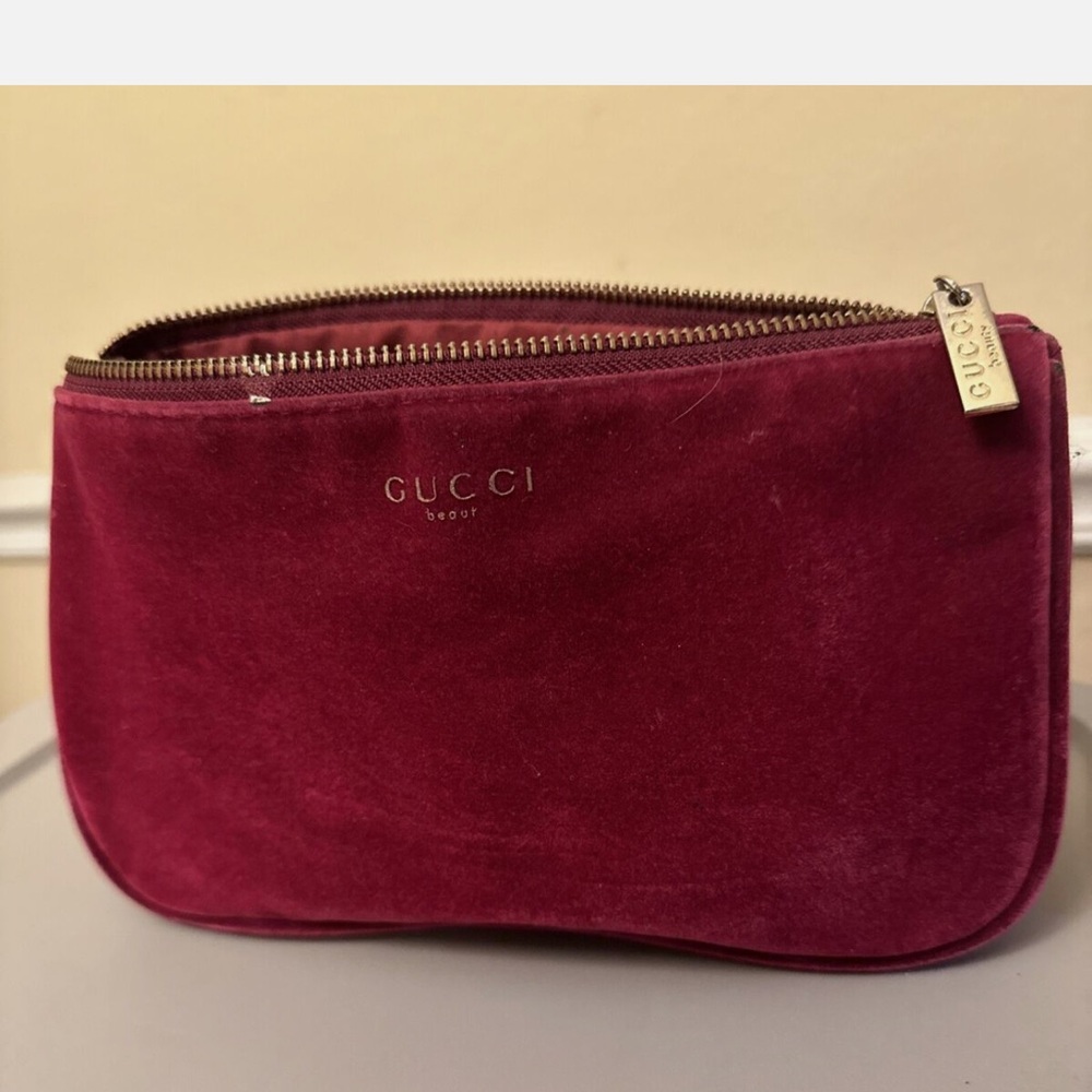 Gucci Beauty Maroon Velvet Makeup Bag Clutch